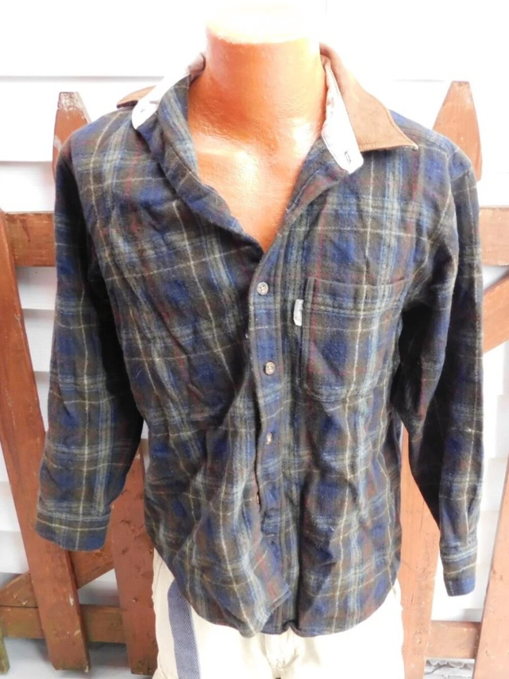 Vintage WOOLIRCH PLAID Mens Shirt Large Button Front w/ ELBOW PADS RUNS SMALL